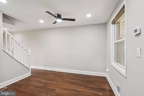 Living - 542 Lucia Ave, Baltimore, MD 21229 photo 2 of 2