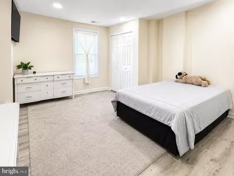 Bedroom - 3630 Old Frederick Rd, Baltimore, MD 21229 photo 3 of 4