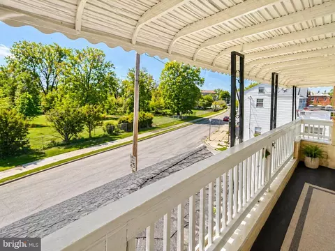 Exterior - 3630 Old Frederick Rd, Baltimore, MD 21229 photo 5 of 9