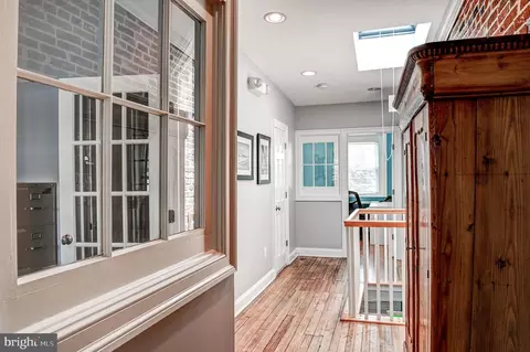 Entry Way - 1437 E Fort Ave, Baltimore, MD 21230 photo 13 of 13