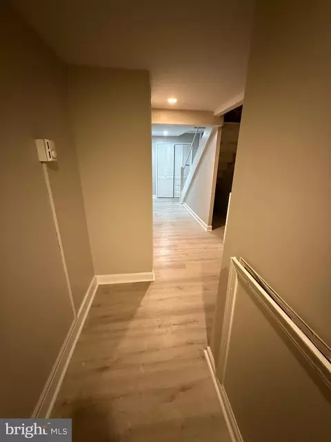 Entry Way - 526 Random Rd, Baltimore, MD 21229 photo 2 of 2