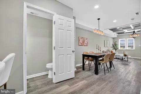 Entry Way - 2512 E Monument St, Baltimore, MD 21205 photo 4 of 9