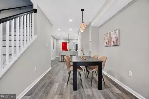Entry Way - 2512 E Monument St, Baltimore, MD 21205 photo 3 of 9