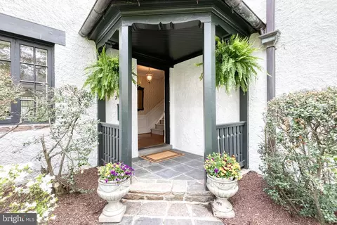 Exterior - 202 Taplow Rd, Baltimore, MD 21212 photo 4 of 19