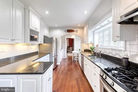 Kitchen - 202 Taplow Rd, Baltimore, MD 21212 photo 1 of 2