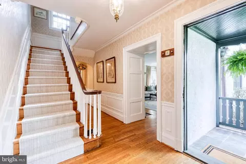 Entry Way - 202 Taplow Rd, Baltimore, MD 21212 photo 2 of 9