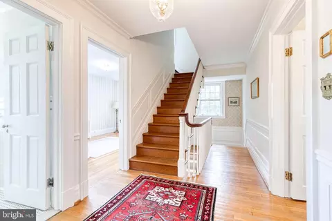Entry Way - 202 Taplow Rd, Baltimore, MD 21212 photo 6 of 9