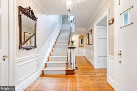 Entry Way - 202 Taplow Rd, Baltimore, MD 21212 photo 1 of 9