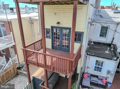 Exterior - 1139 Scott St, Baltimore, MD 21230 photo 6 of 7