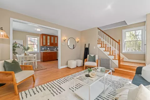 Living - 4203 Barrington Rd, Baltimore, MD 21229 photo 1 of 1
