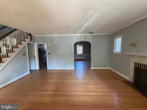 Living - 3514 White Chapel Rd, Baltimore, MD 21215 photo 4 of 8