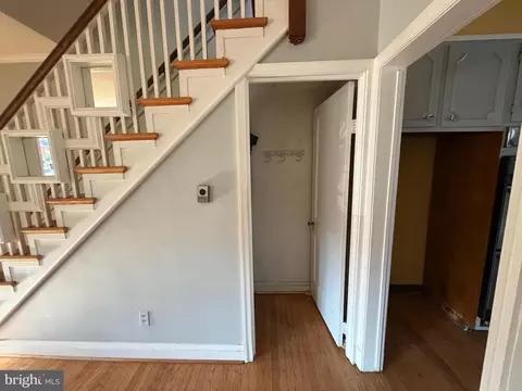 Entry Way - 3514 White Chapel Rd, Baltimore, MD 21215 photo 15 of 17