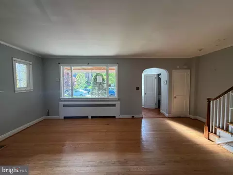 Living - 3514 White Chapel Rd, Baltimore, MD 21215 photo 3 of 8