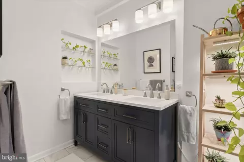 Bath - 3632 Hickory Ave, Baltimore, MD 21211 photo 3 of 4