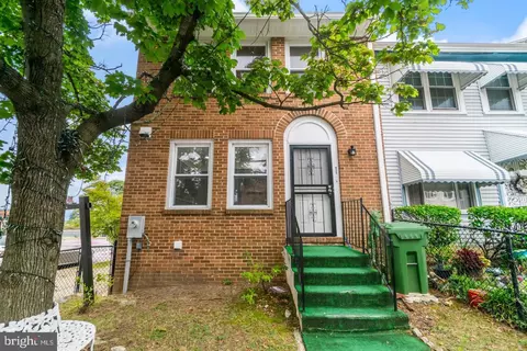 835 Showell Ct, Baltimore, MD 21202