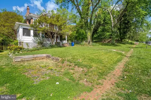Exterior - 202 S Athol Ave, Baltimore, MD 21229 photo 13 of 13