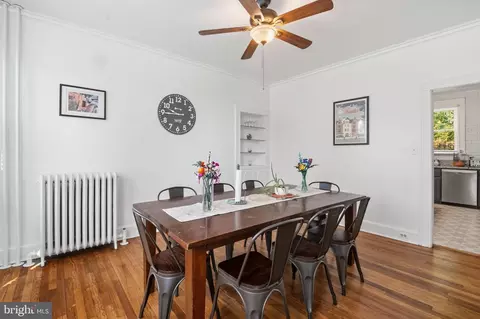 Dining - 202 S Athol Ave, Baltimore, MD 21229 photo 2 of 2