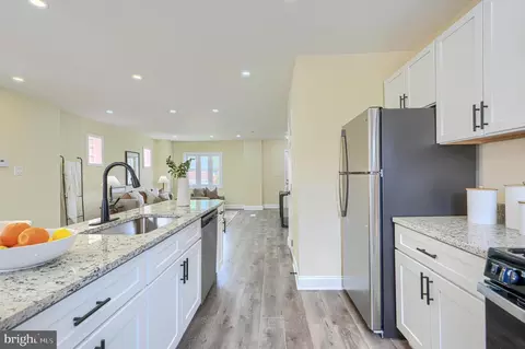 Entry Way - 1414 N Decker Ave, Baltimore, MD 21213 photo 9 of 11
