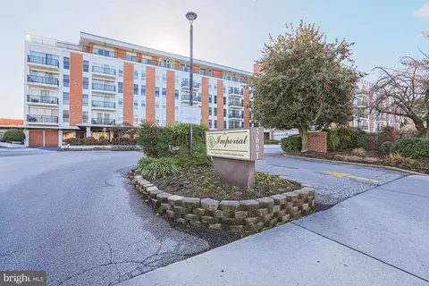 3601 Clarks Ln #424, Baltimore, MD 21215