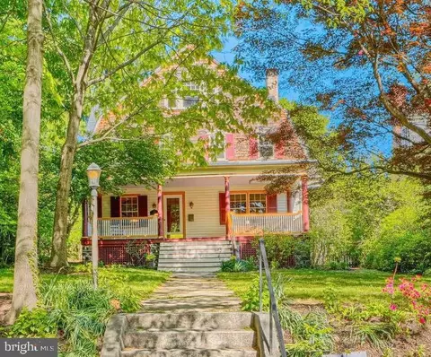 Exterior - 207 Hawthorne Rd, Baltimore, MD 21210 photo 8 of 34
