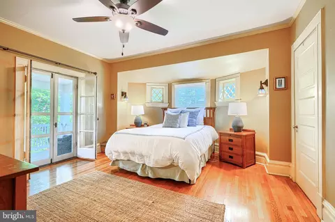 Bedroom - 207 Hawthorne Rd, Baltimore, MD 21210 photo 1 of 15