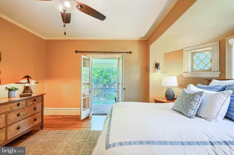 Bedroom - 207 Hawthorne Rd, Baltimore, MD 21210 photo 3 of 15