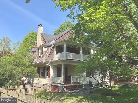 Exterior - 207 Hawthorne Rd, Baltimore, MD 21210 photo 10 of 34