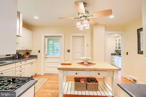 Kitchen - 207 Hawthorne Rd, Baltimore, MD 21210 photo 3 of 6