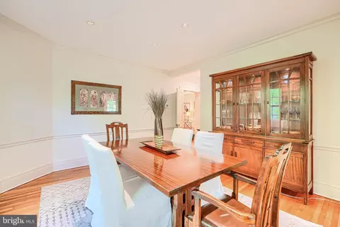 Dining - 207 Hawthorne Rd, Baltimore, MD 21210 photo 5 of 5