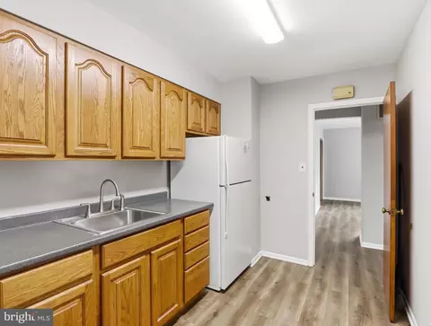 Entry Way - 6237 Laurelton Ave, Baltimore, MD 21214 photo 3 of 3