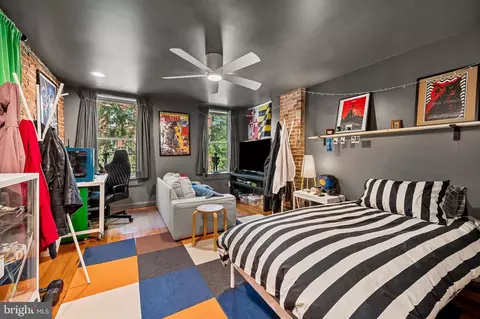 Bedroom - 1240 Riverside Ave, Baltimore, MD 21230 photo 1 of 4