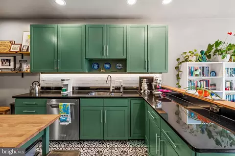 Kitchen - 1240 Riverside Ave, Baltimore, MD 21230 photo 2 of 2