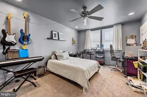 Bedroom - 1240 Riverside Ave, Baltimore, MD 21230 photo 2 of 4
