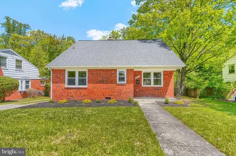 821 Nottingham Rd, Baltimore, MD 21229