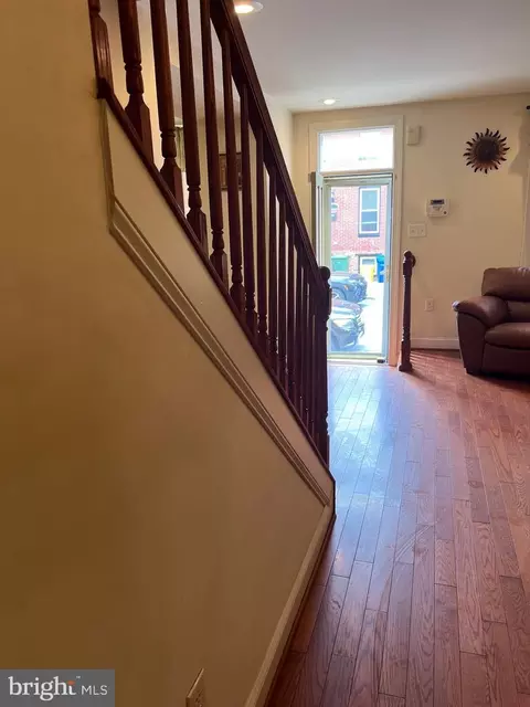Entry Way - 1121 Mcdonogh St, Baltimore, MD 21213 photo 8 of 9