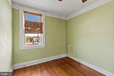 Bedroom - 1915 Griffis Ave, Baltimore, MD 21230 photo 5 of 6