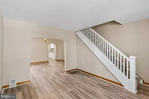 Entry Way - 1915 Griffis Ave, Baltimore, MD 21230 photo 1 of 4
