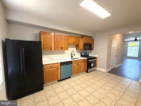 Kitchen - 2813 E Madison St, Baltimore, MD 21205 photo 3 of 4