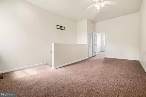 Entry Way - 1721 E Oliver St, Baltimore, MD 21213 photo 1 of 2