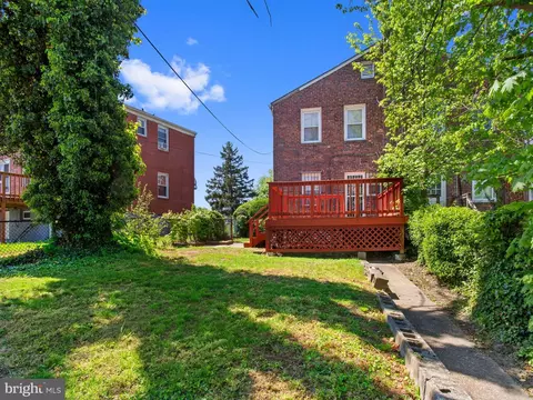 Exterior - 101 Upmanor Rd, Baltimore, MD 21229 photo 5 of 9