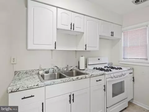 Kitchen - 101 Upmanor Rd, Baltimore, MD 21229 photo 1 of 1