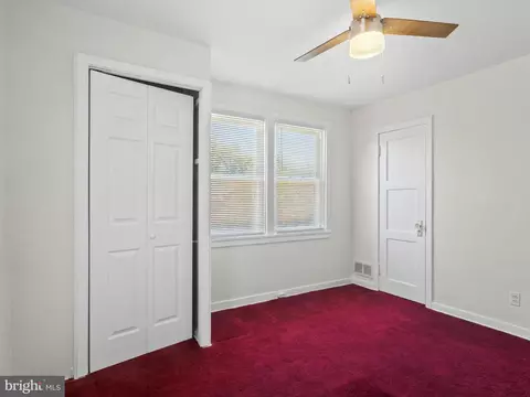 Bedroom - 101 Upmanor Rd, Baltimore, MD 21229 photo 2 of 9