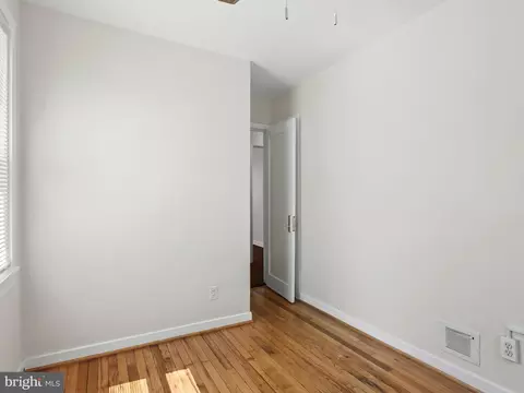 Bedroom - 101 Upmanor Rd, Baltimore, MD 21229 photo 8 of 9