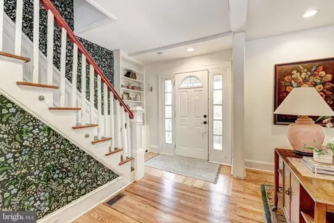 Entry Way - 404 Evesham Ave, Baltimore, MD 21212 photo 1 of 6