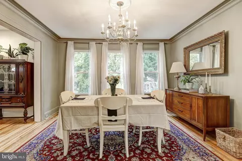 Dining - 404 Evesham Ave, Baltimore, MD 21212 photo 4 of 4
