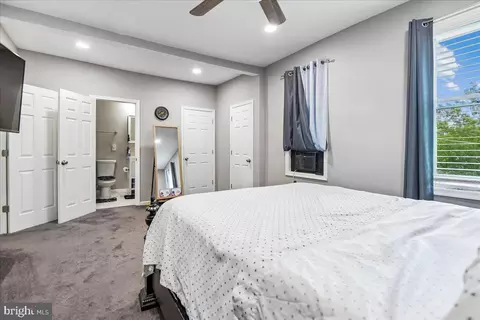 Bedroom - 1917 Ruxton Ave, Baltimore, MD 21216 photo 2 of 7