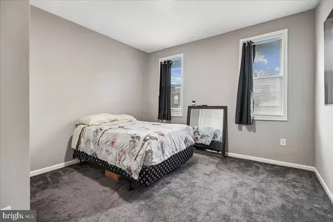 Bedroom - 1917 Ruxton Ave, Baltimore, MD 21216 photo 4 of 7