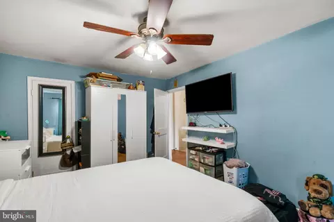 Bedroom - 3564 Elmora Ave, Baltimore, MD 21213 photo 2 of 3