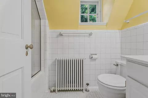 Bath - 119 Taplow Rd, Baltimore, MD 21212 photo 5 of 5