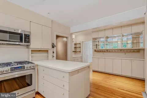Kitchen - 119 Taplow Rd, Baltimore, MD 21212 photo 3 of 4